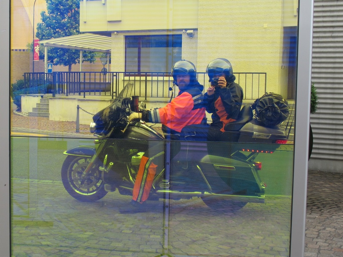 Dzień 2: Innsbruck, A -> Vaduz, FL -> Lugano, I -> Antibes,&nbsp;F