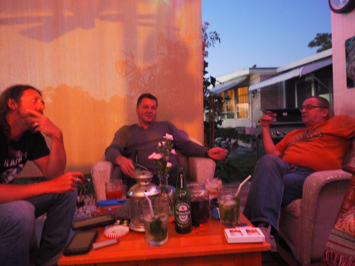 OLYMPUS DIGITAL CAMERA